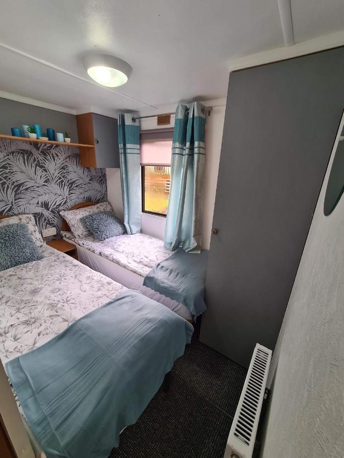 Unique Caravan With Outdoor Space Ballantrae Екстер'єр фото
